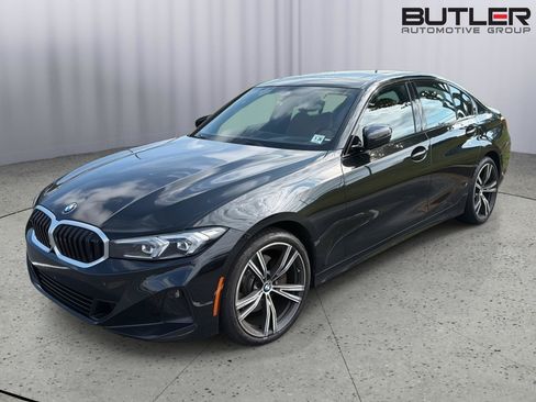 Used 2023 BMW 330i xDrive Sedan w/ Premium Package AWD/4WD image 2
