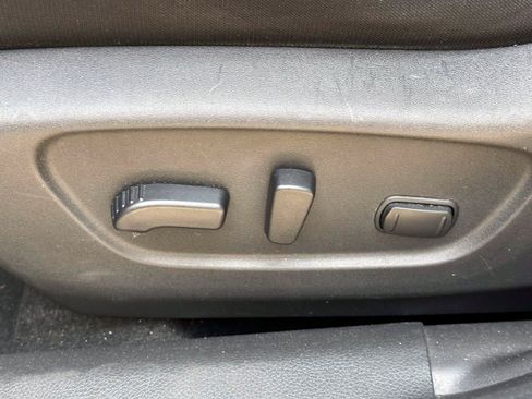 Certified 2019 Nissan Rogue Sport SV AWD/4WD image 18