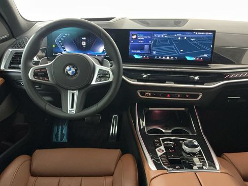 Certified 2026 BMW X7 M60i w/ Executive Package AWD/4WD image 9