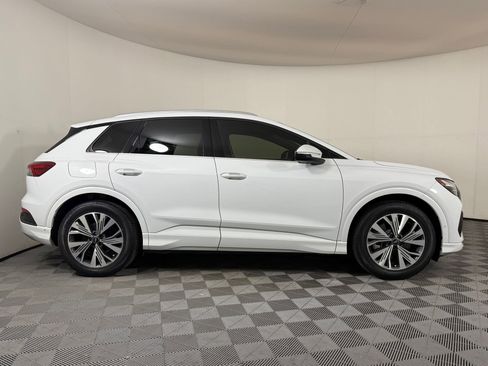 Used 2023 Audi Q4 e-tron Premium Plus w/ Premium Plus image 8