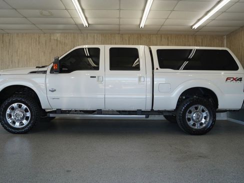 Used 2016 Ford F250 King Ranch w/ FX4 Off-Road Package AWD/4WD image 5