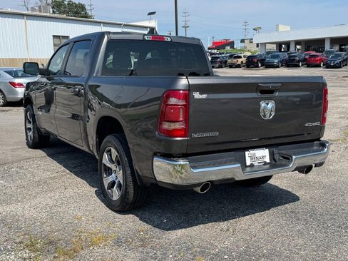Used 2024 RAM 1500 Laramie AWD/4WD image 7