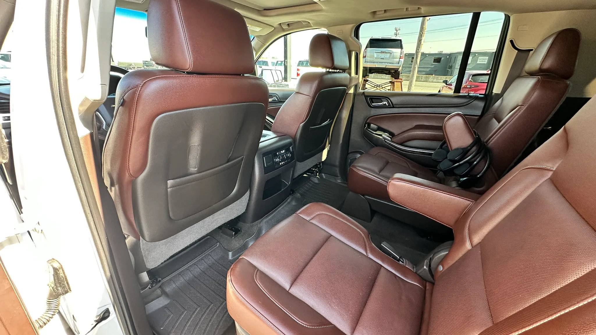 Used 2016 Chevrolet Suburban LTZ AWD/4WD image 14