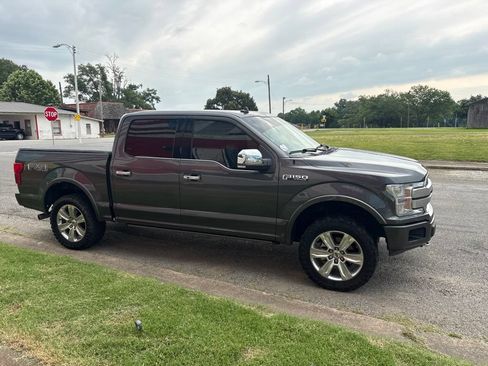 Used 2020 Ford F150 Platinum w/ Equipment Group 701A Luxury AWD/4WD image 8