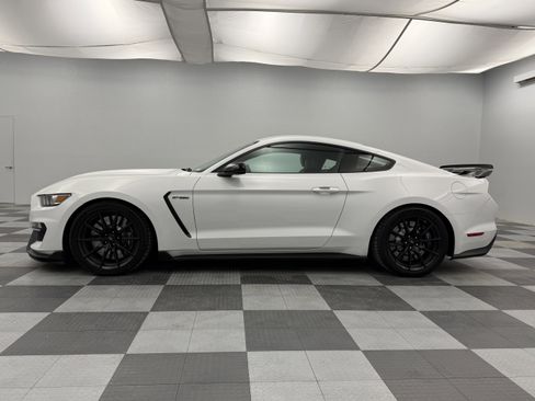 Used 2017 Ford Mustang Shelby GT350 image 10