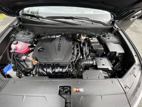 Used 2025 Hyundai Tucson Limited AWD/4WD image 11