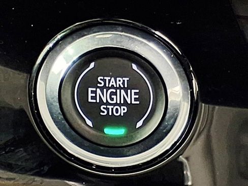 Used 2024 Buick Envision Avenir image 8