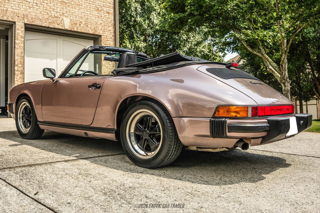 Used 1988 Porsche 911 Carrera RWD image 6