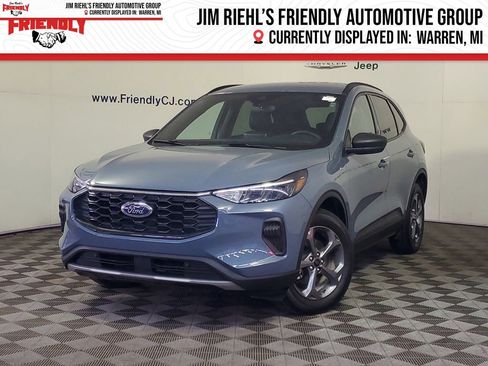 Used 2025 Ford Escape ST-Line w/ Cold Weather Package image 1