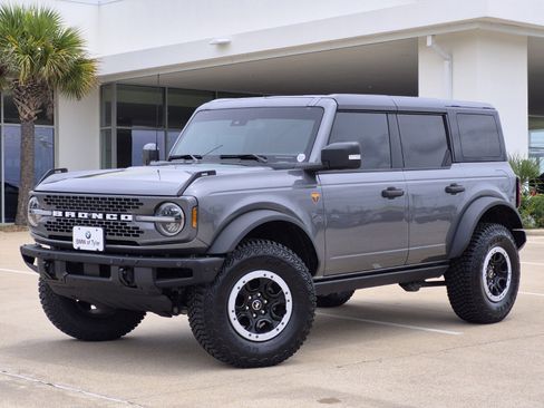 Used 2024 Ford Bronco Badlands AWD/4WD image 1