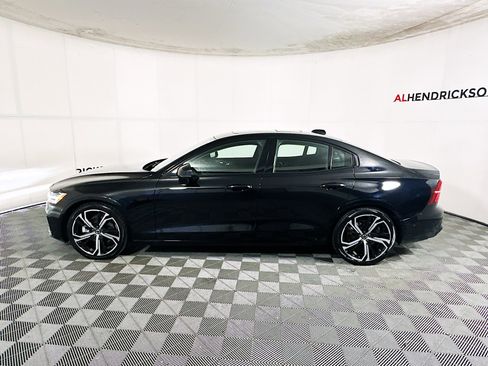 Used 2024 Volvo S60 B5 Plus image 6