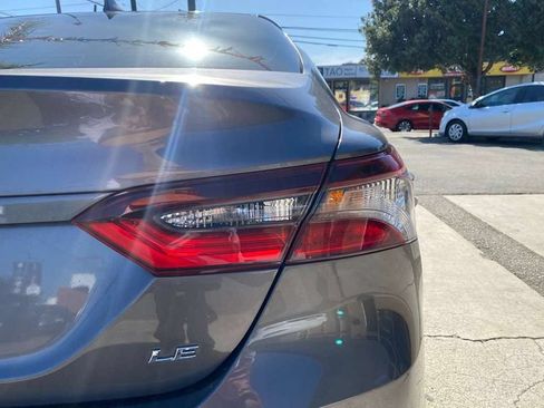 Used 2023 Toyota Camry LE FWD image 28