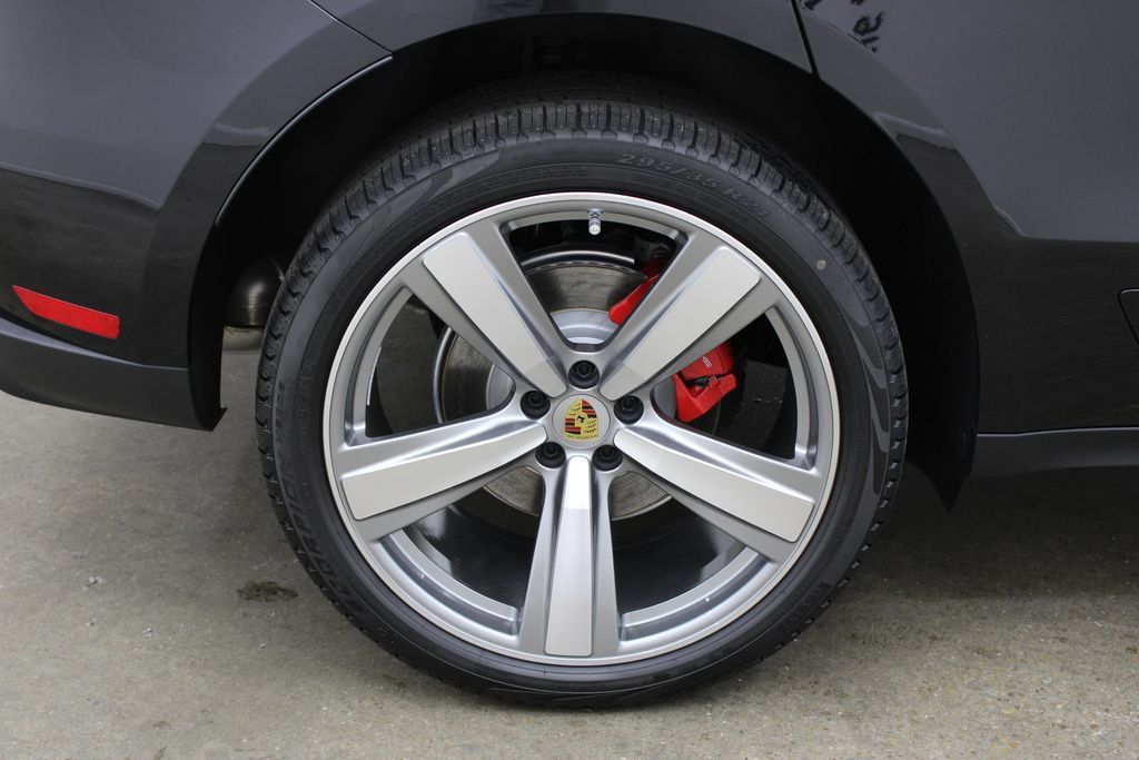 Used 2025 Porsche Macan S AWD/4WD image 15