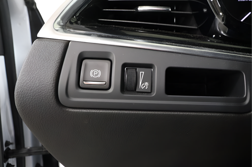 Used 2024 Cadillac XT6 Luxury w/ LPO, Floor Liner Package AWD/4WD image 19