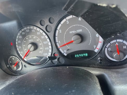 Used 2005 Jeep Liberty Sport AWD/4WD image 8