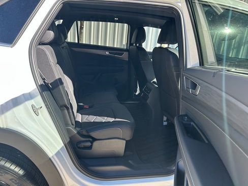 New 2026 Volkswagen Atlas Cross Sport SE FWD image 37