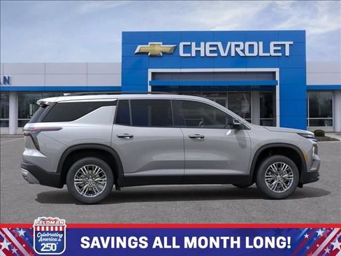 New 2026 Chevrolet Traverse LT w/ Driver Confidence Package AWD/4WD image 5