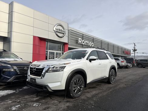 New 2025 Nissan Pathfinder SV image 1