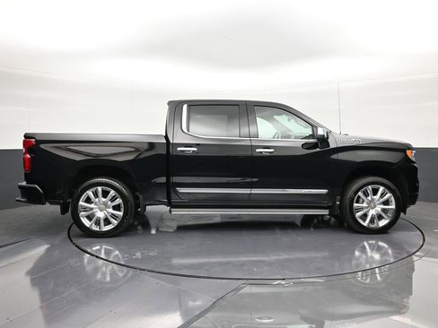 Used 2026 Chevrolet Silverado 1500 High Country AWD/4WD image 6