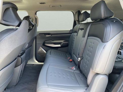 New 2026 Kia EV9 Wind image 15