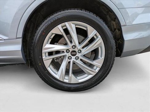 Used 2023 Audi Q7 3.0T Premium Plus image 25