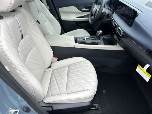 New 2026 Nissan Sentra SL w/ Floor Mat Package FWD image 13