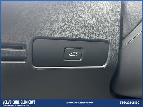 Used 2026 Volvo XC40 B5 Plus w/ Protection Package Premier image 21