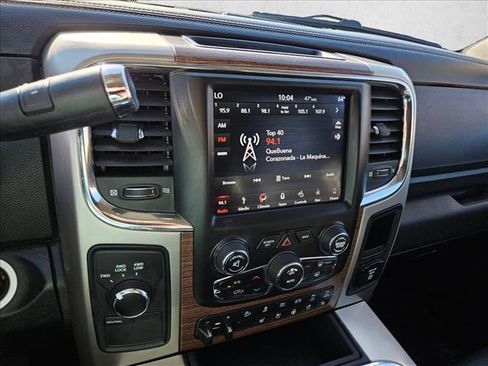 Used 2018 RAM 2500 Laramie w/ Off Road Package image 15