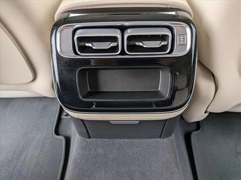 Used 2023 Mercedes-Benz S 500 4MATIC image 18