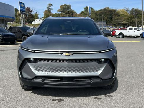New 2026 Chevrolet Equinox EV LT AWD/4WD image 8
