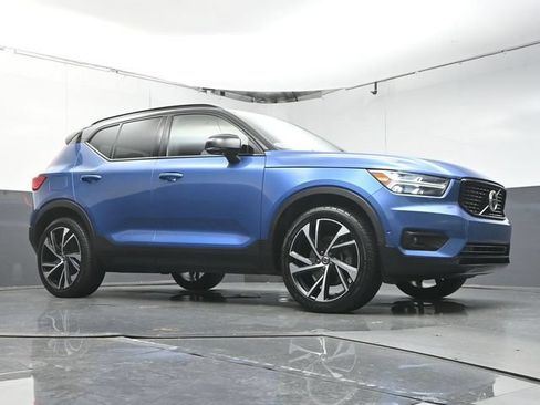 Used 2021 Volvo XC40 T4 R-Design w/ Protection Package Premier FWD image 41