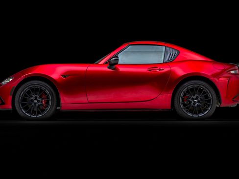 Used 2023 MAZDA MX-5 Miata Club RWD image 9