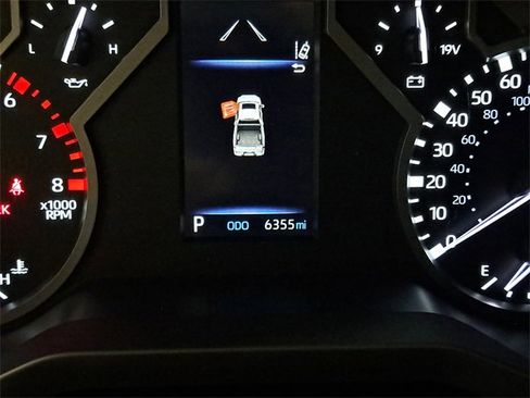 Used 2025 Toyota Tundra SR image 2