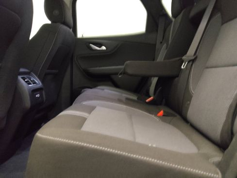 Used 2024 Chevrolet Blazer LT w/ Convenience Package FWD image 18