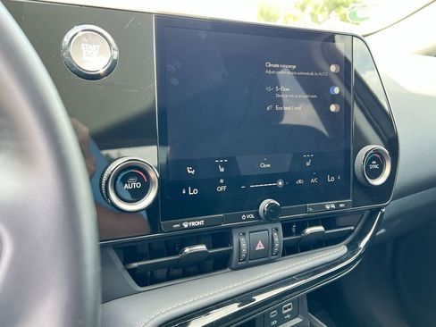 Certified 2025 Lexus NX 250 FWD w/ Accessory Package (Z1) image 17