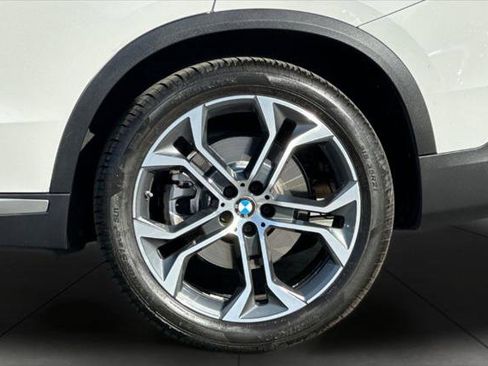 Used 2023 BMW X5 sDrive40i w/ Climate Comfort Package RWD image 26