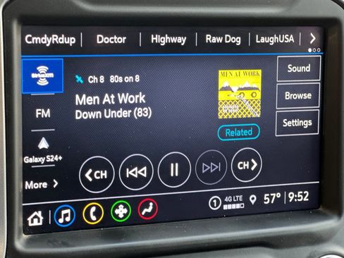 Used 2021 GMC Sierra 1500 SLT w/ SLT Premium Package image 18