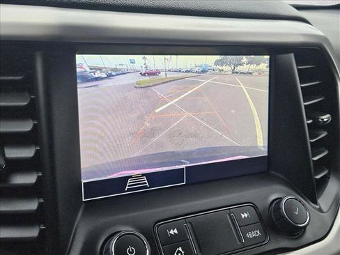 Certified 2023 GMC Acadia SLE w/ LPO, Floor Liner Package image 13