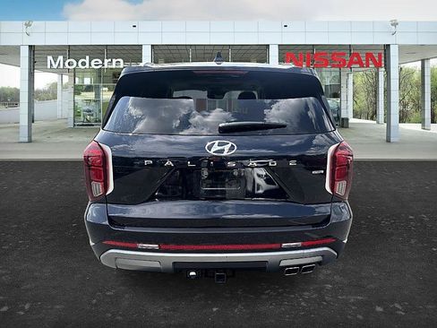 Used 2025 Hyundai Palisade Limited AWD/4WD image 4