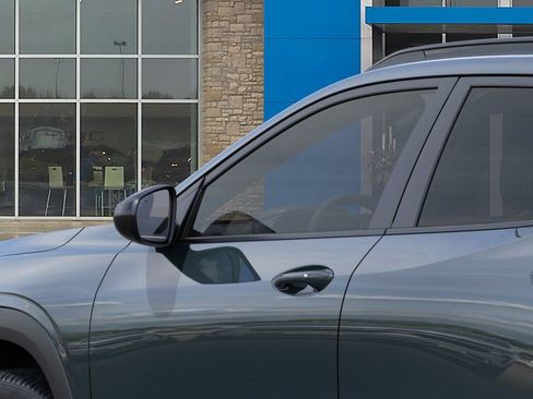 New 2026 Chevrolet Trax LT w/ Driver Confidence Package FWD image 12