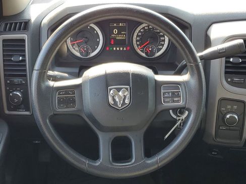 Used 2014 RAM 1500 Express AWD/4WD image 23
