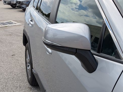 Used 2024 Toyota RAV4 XLE FWD image 12