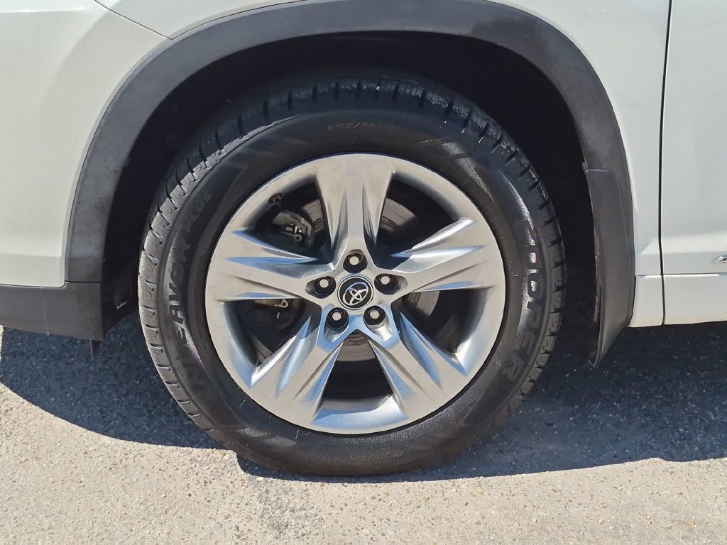 Used 2017 Toyota Highlander Limited AWD/4WD image 11