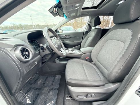 Used 2023 Hyundai Kona SEL w/ Cargo Package image 13