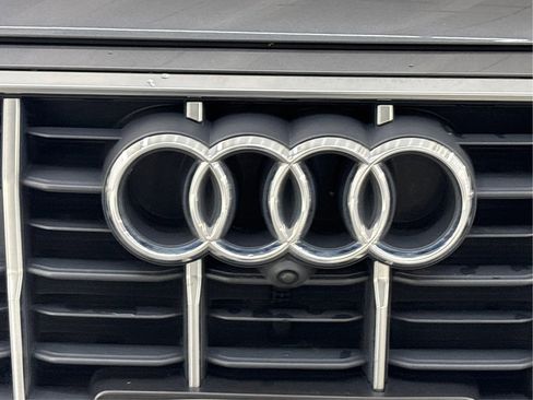 Used 2021 Audi Q7 3.0T Prestige w/ Prestige Package AWD/4WD image 34