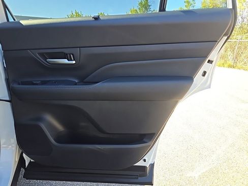 Certified 2026 Toyota Grand Highlander Platinum image 33