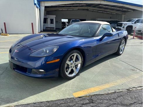 Used 2006 Chevrolet Corvette Convertible w/ Preferred Equipment Group image 2
