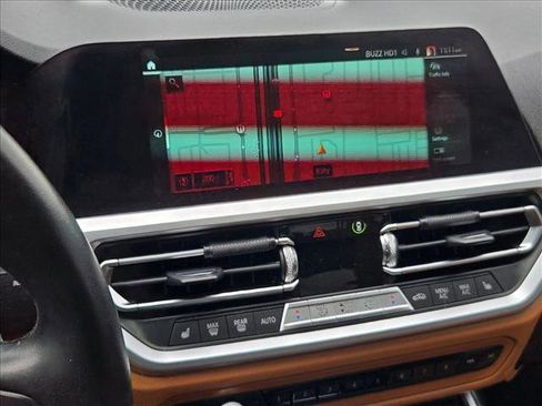 Used 2020 BMW 330i Sedan w/ Driving Assistance Package image 11