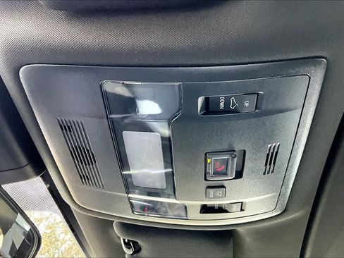Used 2024 Lexus IS 350 F Sport RWD image 32