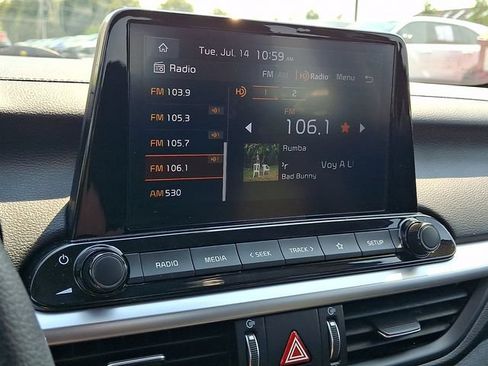 Used 2022 Kia Forte LXS w/ LXS Technology Package FWD image 16